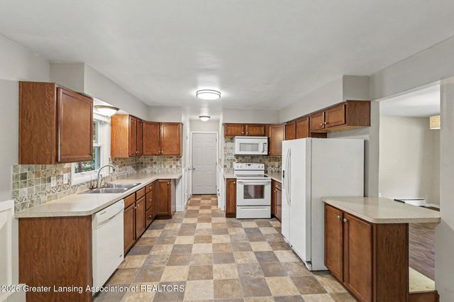 1538 Cahill Drive, East Lansing, MI 48823