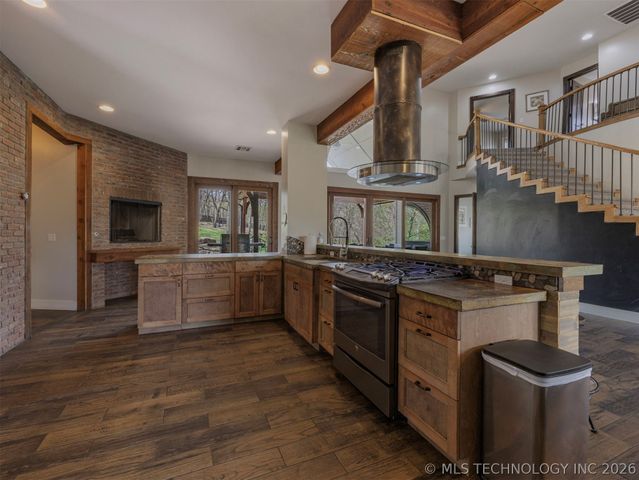 28255 E 6th Place, Catoosa, OK 74015