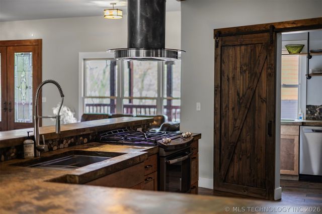 28255 E 6th Place, Catoosa, OK 74015