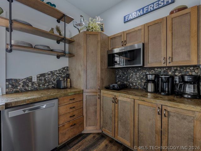 28255 E 6th Place, Catoosa, OK 74015