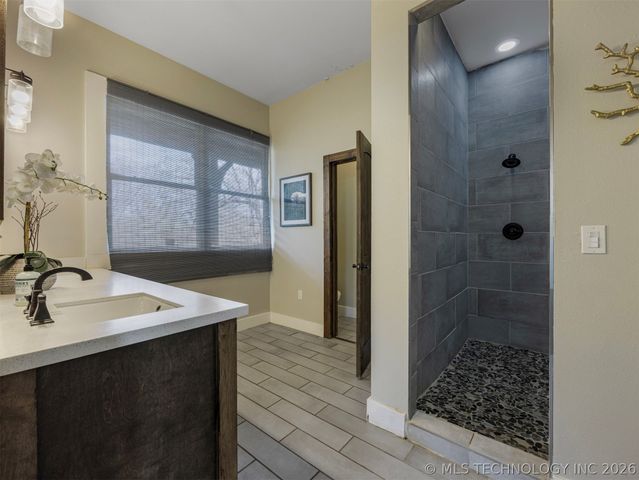 28255 E 6th Place, Catoosa, OK 74015