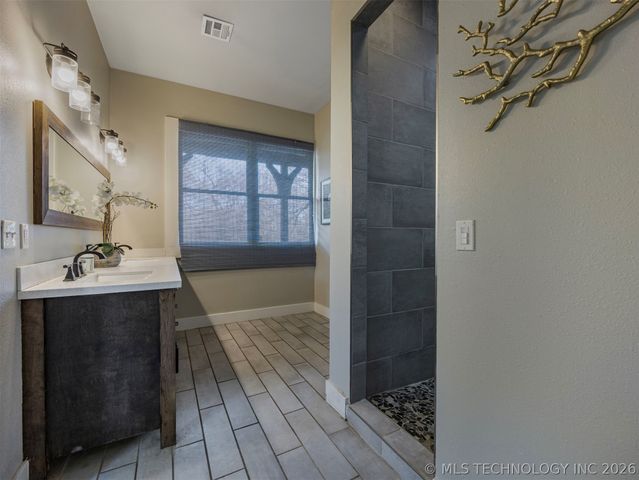 28255 E 6th Place, Catoosa, OK 74015