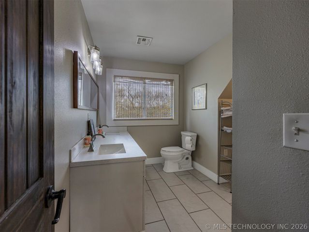 28255 E 6th Place, Catoosa, OK 74015