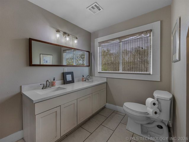 28255 E 6th Place, Catoosa, OK 74015
