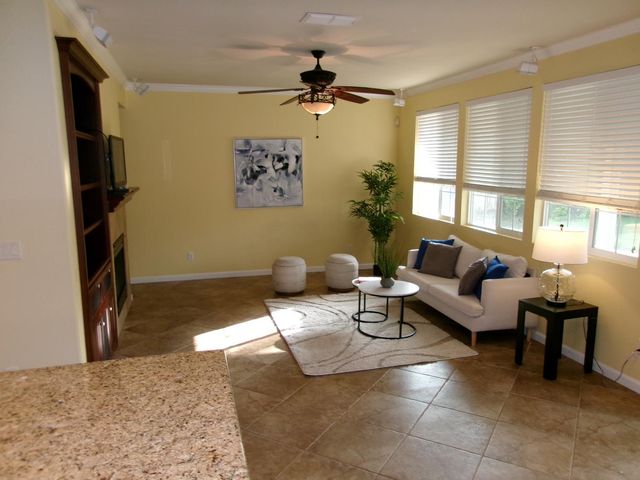 8146 Suarez Way, Elk Grove, CA 95757