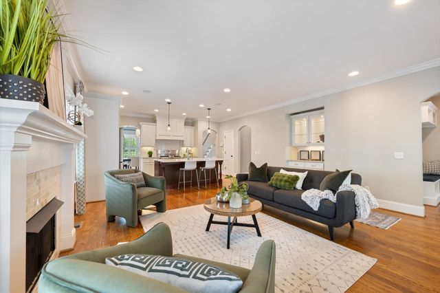 1008 Caldwell Ave, Nashville, TN 37204