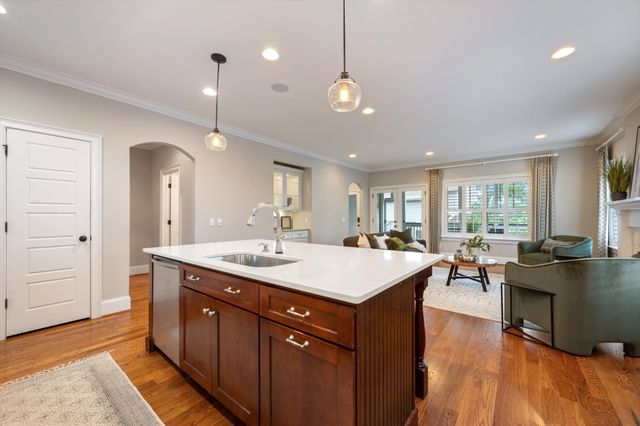 1008 Caldwell Ave, Nashville, TN 37204