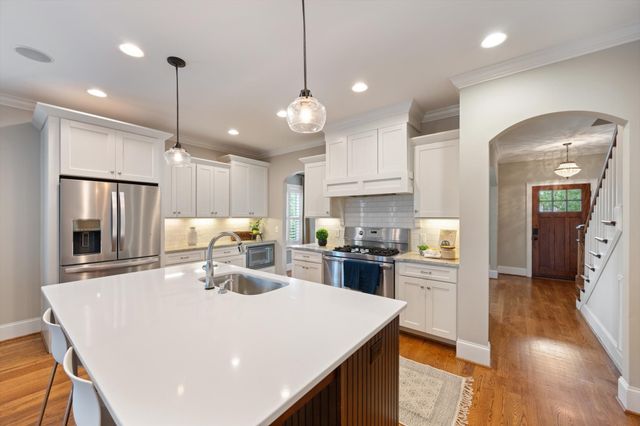 1008 Caldwell Ave, Nashville, TN 37204