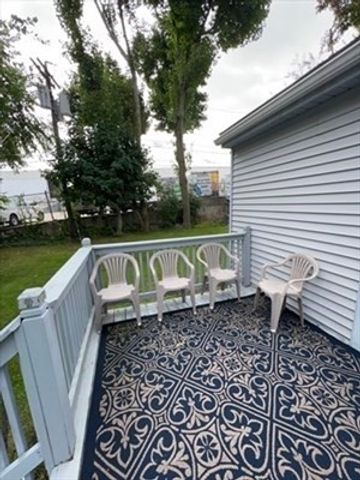 4 Warden St 1, Worcester, MA 01604