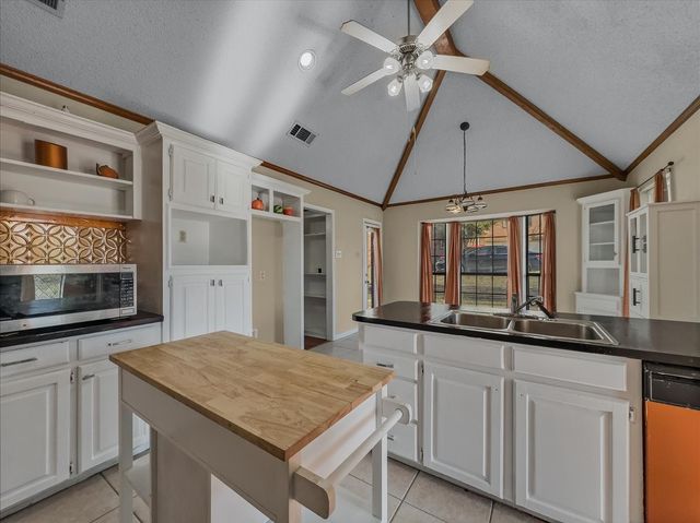 1821 Montauk Way, Desoto, TX 75115