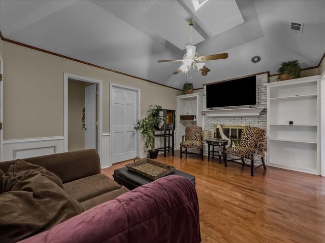 1821 Montauk Way, Desoto, TX 75115