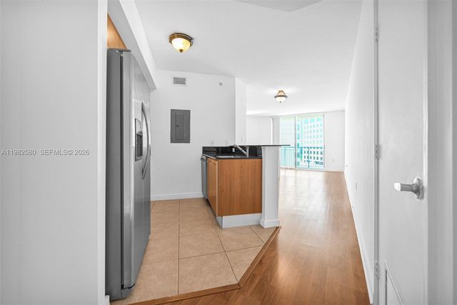 9055 SW 73rd Ct 1104, Miami, FL 33156