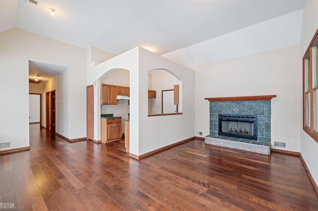 13498 Butler Drive, Sterling Heights, MI 48313