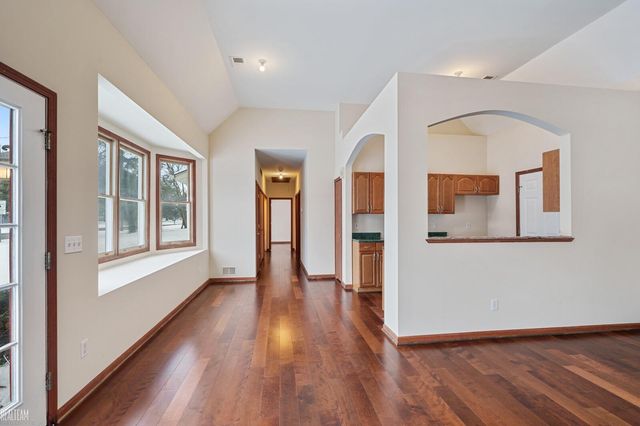 13498 Butler Drive, Sterling Heights, MI 48313