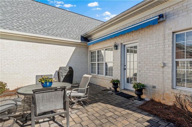 110 Corbridge Lane, Winston-salem, NC 27106