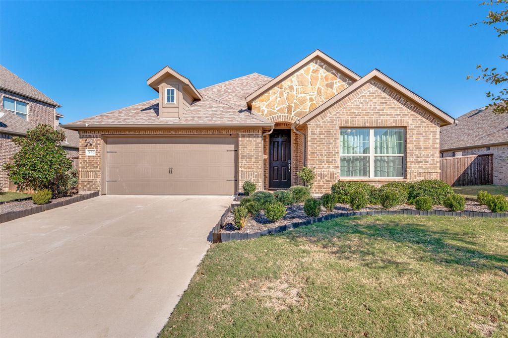 870 Sabine Drive, Prosper, TX 75078