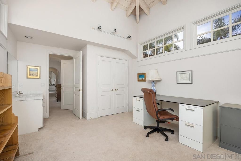 Image 35 of property listing at 6294 Calle Del Campanario, Rancho Santa Fe, CA 92067