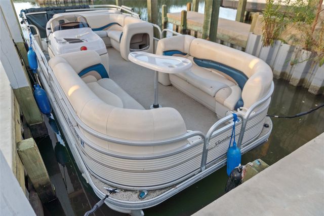 1129 Prides Lane, Crystal Beach, TX 77650