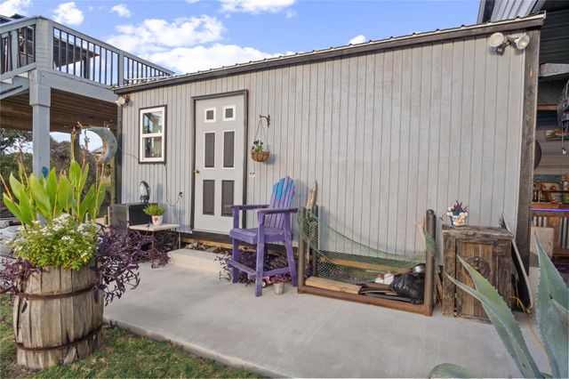 1129 Prides Lane, Crystal Beach, TX 77650