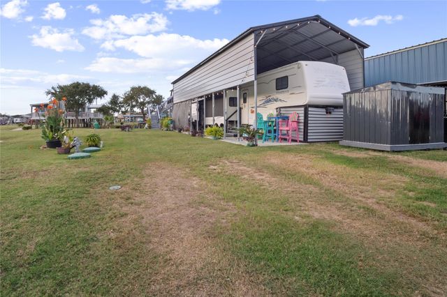 1129 Prides Lane, Crystal Beach, TX 77650