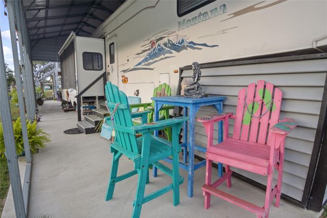 1129 Prides Lane, Crystal Beach, TX 77650