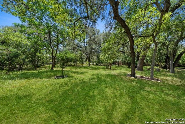 9230 E Valley View Lane, San Antonio, TX 78217