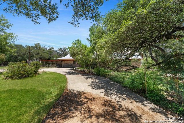 9230 E Valley View Lane, San Antonio, TX 78217