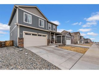 211 Fox St, Bennett, CO 80102
