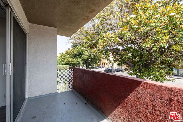 1208 W Adams Boulevard 17, Los Angeles, CA 90007