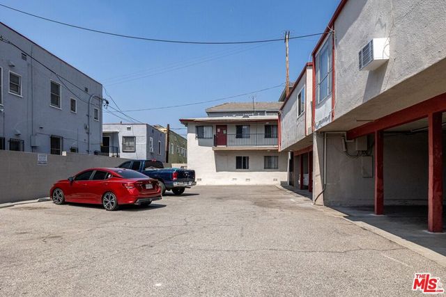 1208 W Adams Boulevard 17, Los Angeles, CA 90007