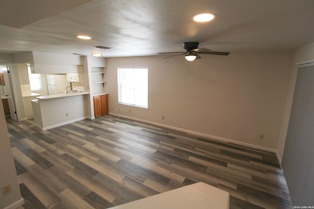 933 Schertz Parkway, Schertz, TX 78154
