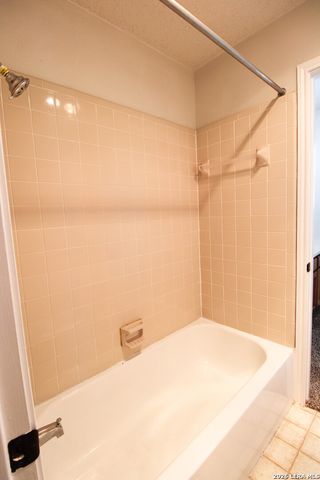 933 Schertz Parkway, Schertz, TX 78154