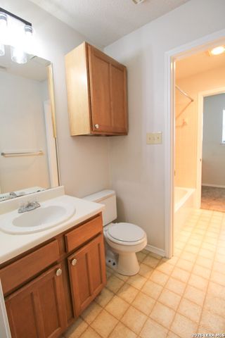 933 Schertz Parkway, Schertz, TX 78154