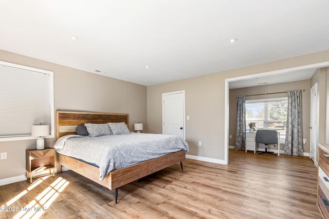 212 Deer Haven Drive, Richlands, NC 28574