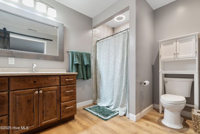 212 Deer Haven Drive, Richlands, NC 28574