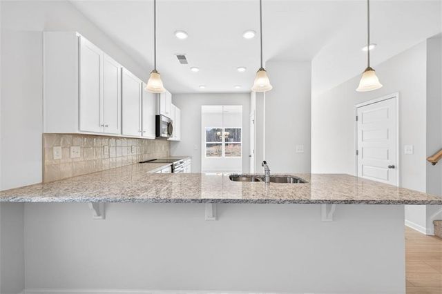 315 Bud Street, Hoschton, GA 30548