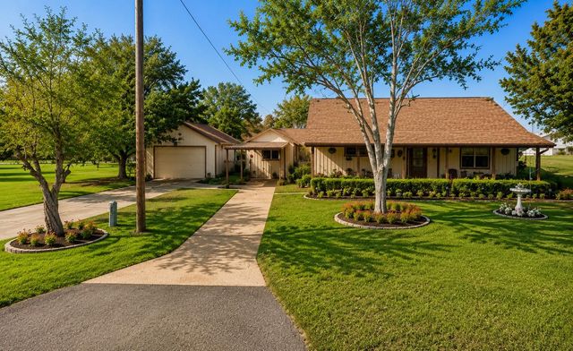 211 Cedar Crest Street, Coldspring, TX 77331