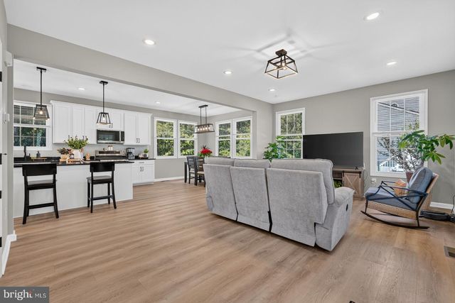 45 MELANIE HOLLOW LN, Fredericksburg, VA 22405
