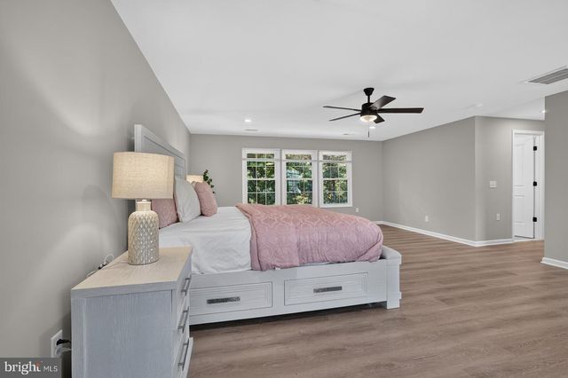 45 MELANIE HOLLOW LN, Fredericksburg, VA 22405