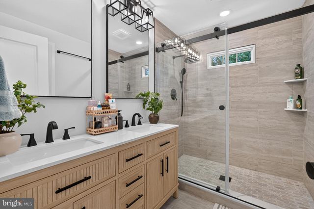 45 MELANIE HOLLOW LN, Fredericksburg, VA 22405