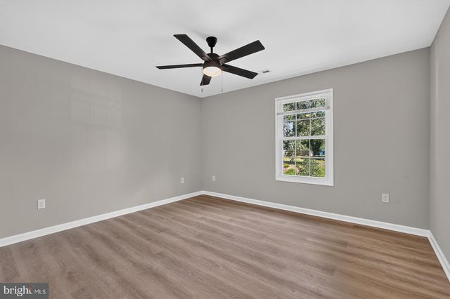 45 MELANIE HOLLOW LN, Fredericksburg, VA 22405