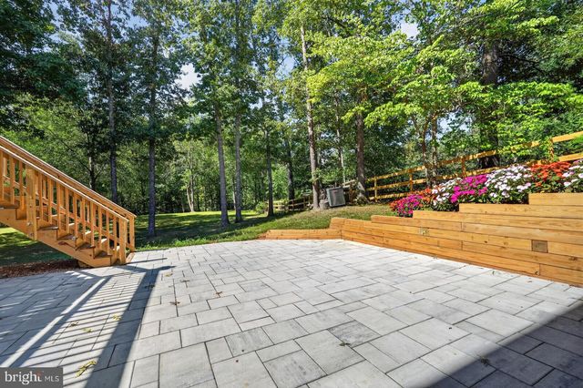 45 MELANIE HOLLOW LN, Fredericksburg, VA 22405