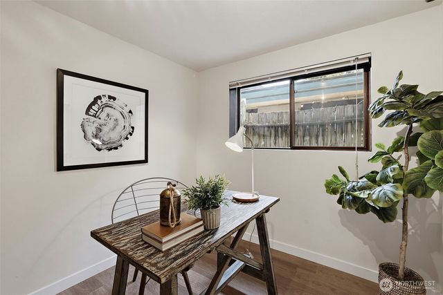 2327 NE 92nd Street, Seattle, WA 98115