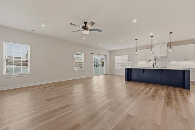 1515 Repton Rd, Smyrna, TN 37167