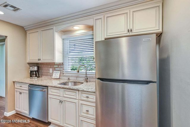 606 Bay Avenue 6, Point Pleasant Beach, NJ 08742