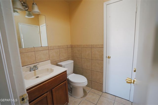 10214 Silver Strand Pl Place, El Paso, TX 79924