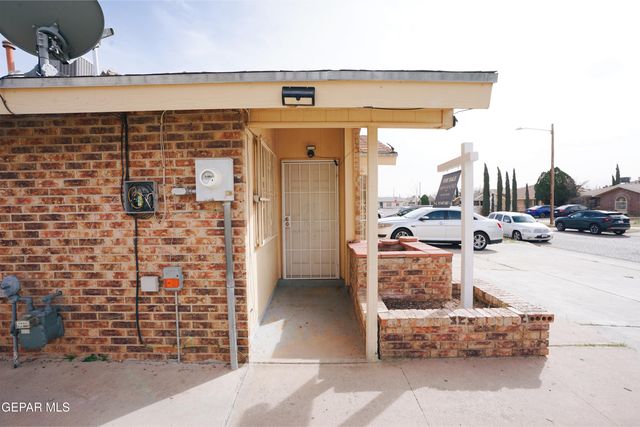 10214 Silver Strand Pl Place, El Paso, TX 79924