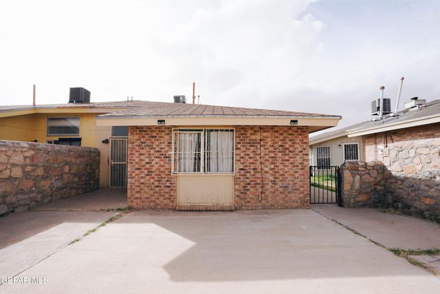 10214 Silver Strand Pl Place, El Paso, TX 79924