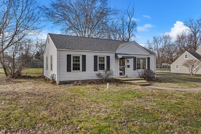 1351 W Pershing Road, Decatur, IL 62526