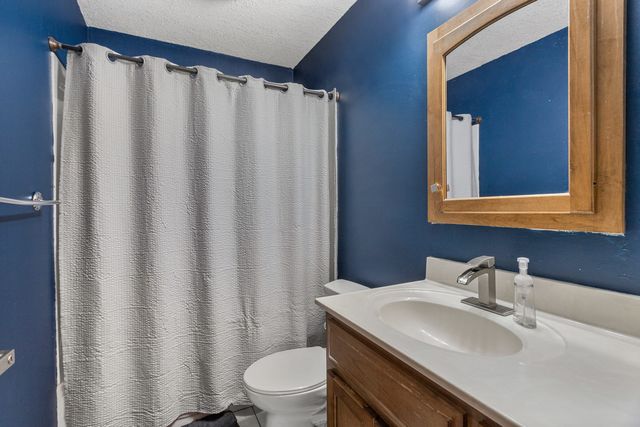 1351 W Pershing Road, Decatur, IL 62526